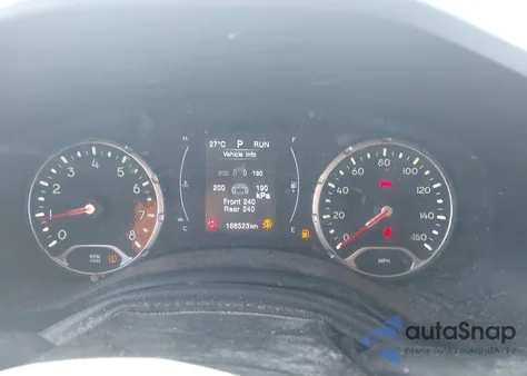 2018 Jeep Renegade Altitude Fwd из США, поврежденный, VIN ZACCJABB2JPH77077